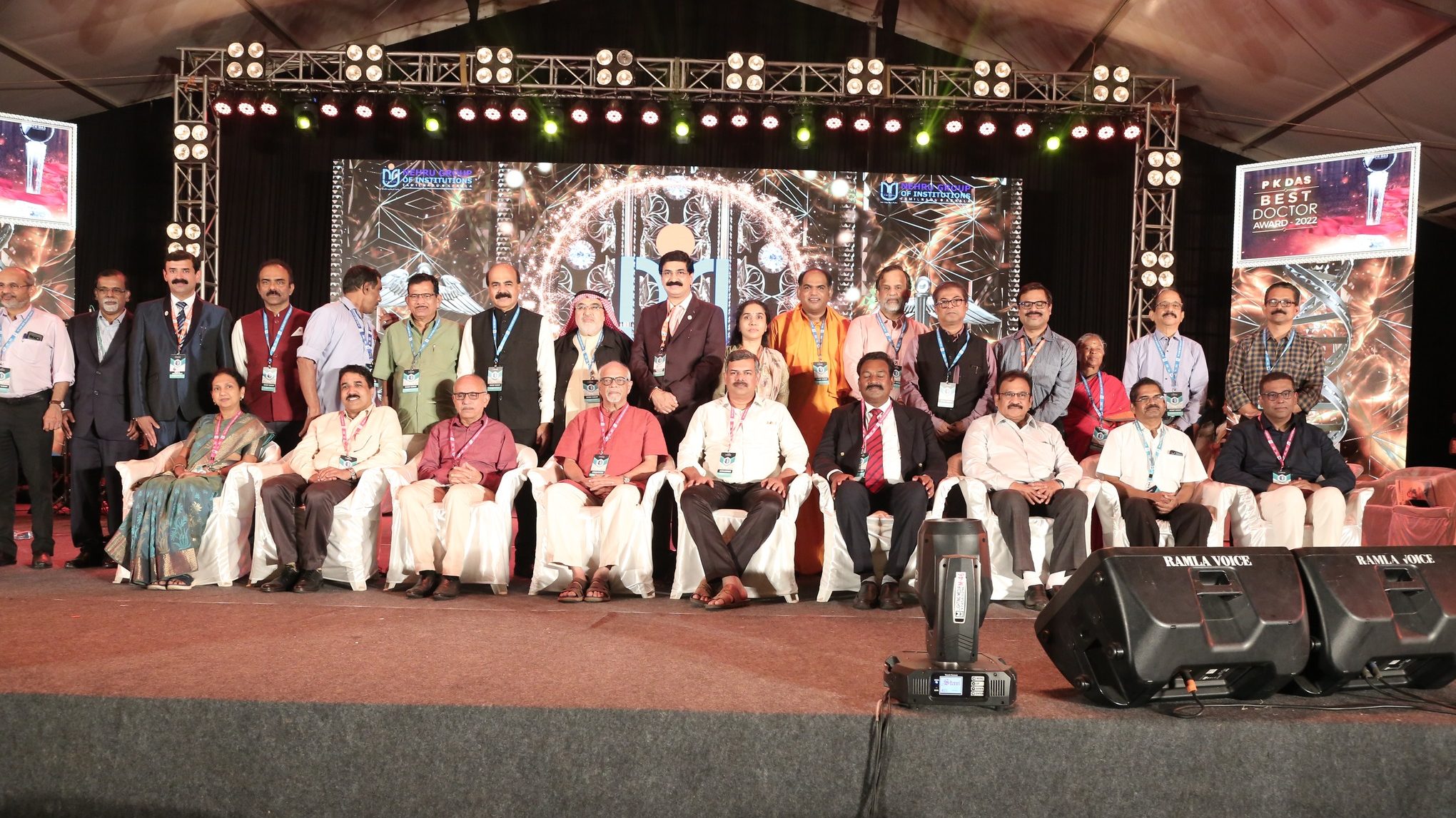 best doctor award recipients, hosts and organizers at the event PKDIMS